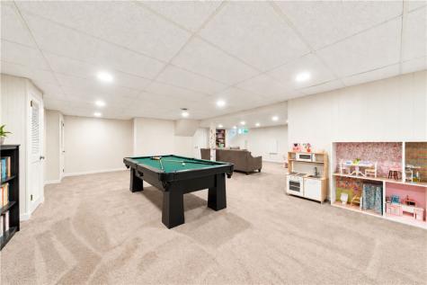 169 Backbone Road Bell Acres PA 15143