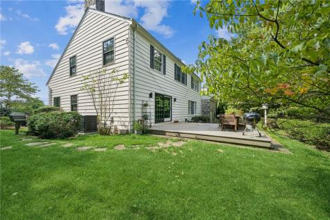 169 Backbone Road Bell Acres PA 15143