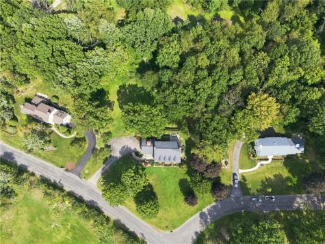 169 Backbone Road Bell Acres PA 15143