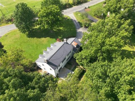 169 Backbone Road Bell Acres PA 15143