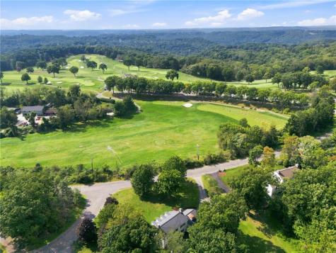 169 Backbone Road Bell Acres PA 15143
