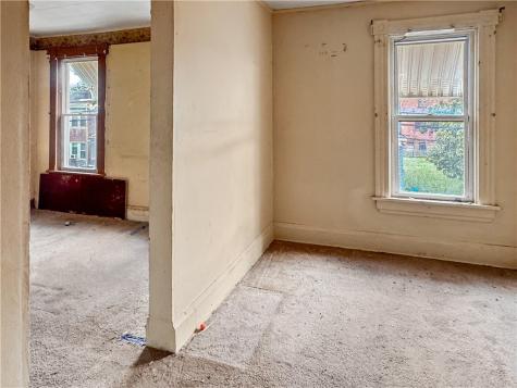 316 2nd Street Pitcairn PA 15140