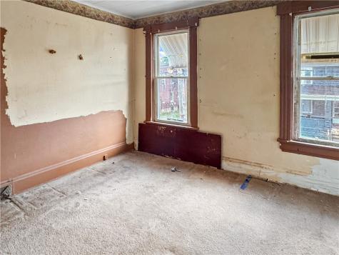 316 2nd Street Pitcairn PA 15140