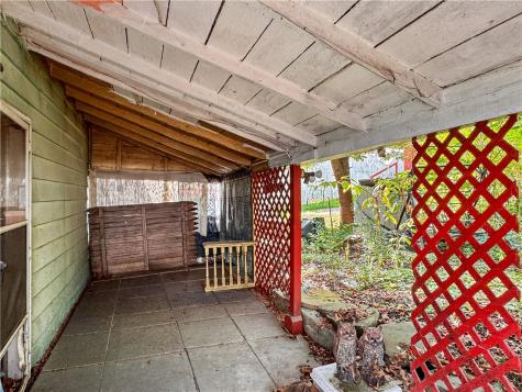 316 2nd Street Pitcairn PA 15140