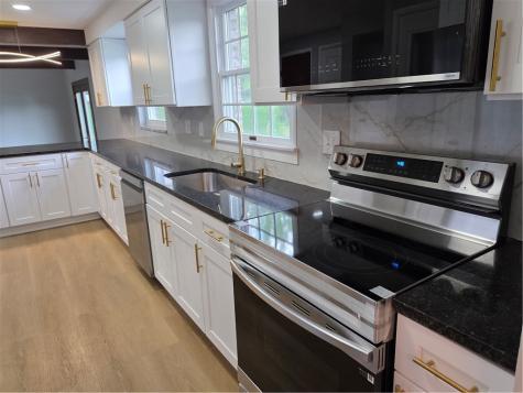 103 Autumn Drive Level Green PA 15085