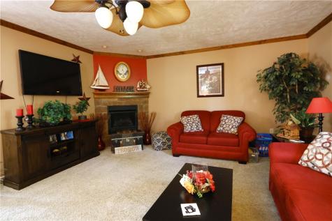 451 4th Street Waynsbrg/frankln Township PA 15370