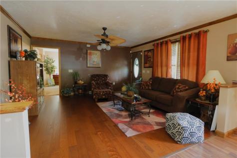 451 4th Street Waynsbrg/frankln Township PA 15370