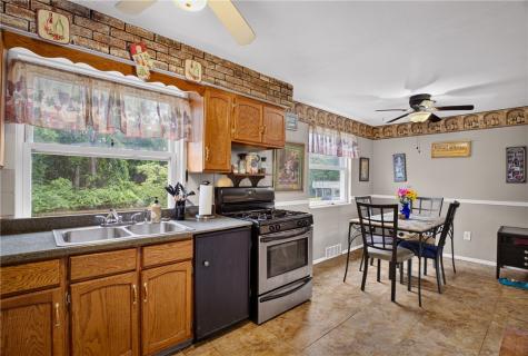 25 Highbury Road Cheswick PA 15024