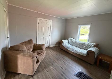 10 Elm Street Chartiers PA 15347