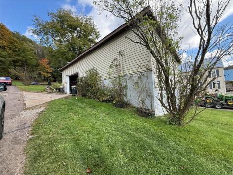 330 Park Street Ursina Boro PA 15424