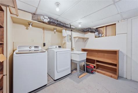 646 Cohassett Drive Hermitage PA 16148