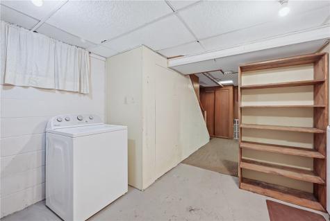 646 Cohassett Drive Hermitage PA 16148
