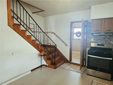 201 Hickory Street City Of But Ne PA 16001