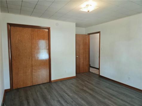 201 Hickory Street City Of But Ne PA 16001
