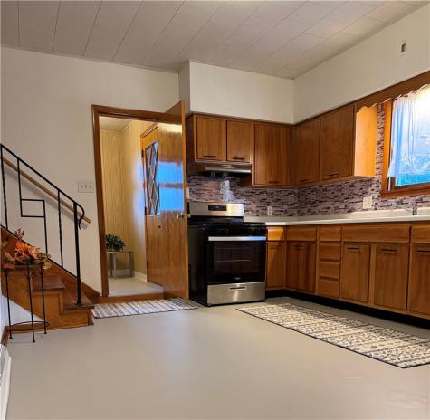 201 Hickory Street City Of But Ne PA 16001
