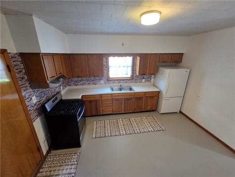 201 Hickory Street City Of But Ne PA 16001
