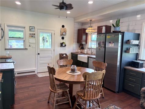 4815 Main Street Mcdonald PA 15057