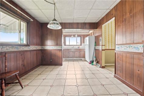38 Franklin Ellwood City PA 16117