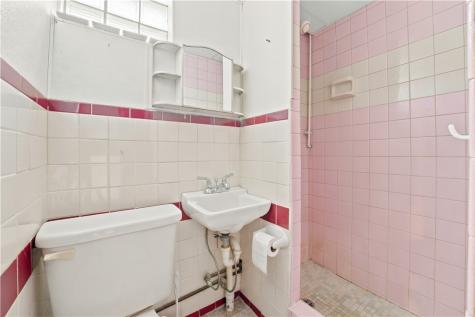 38 Franklin Ellwood City PA 16117