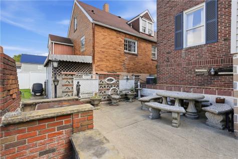 38 Franklin Ellwood City PA 16117
