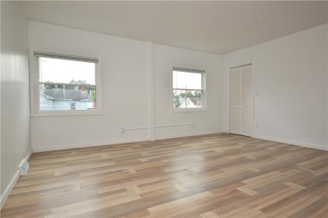 632 Industry Street Arlington PA 15210