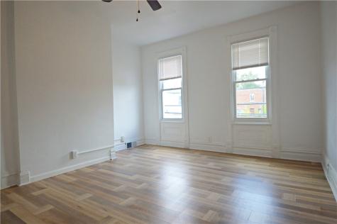632 Industry Street Arlington PA 15210
