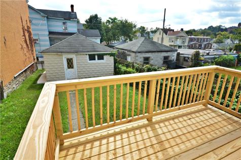 632 Industry Street Arlington PA 15210
