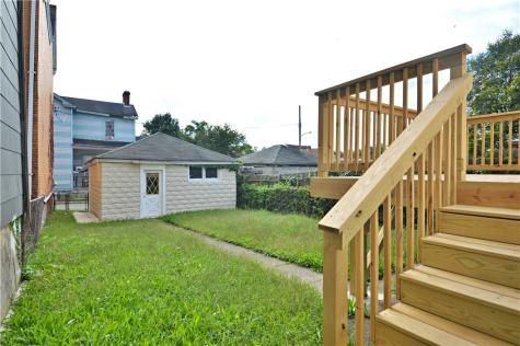 632 Industry Street Arlington PA 15210