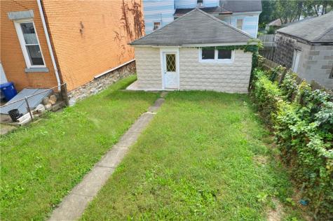 632 Industry Street Arlington PA 15210