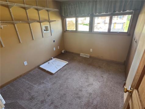 104 Woodbury Drive Township Of But Nw PA 16001