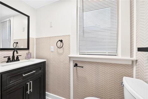 923 9th Avenue New Brighton PA 15066