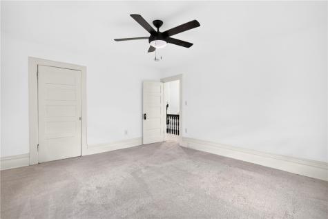 923 9th Avenue New Brighton PA 15066