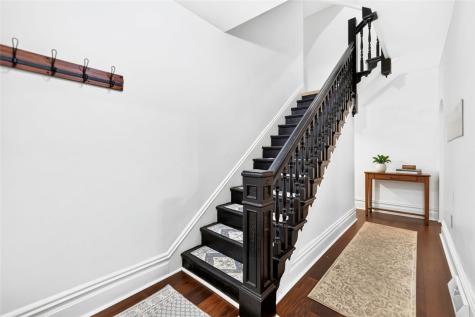 923 9th Avenue New Brighton PA 15066