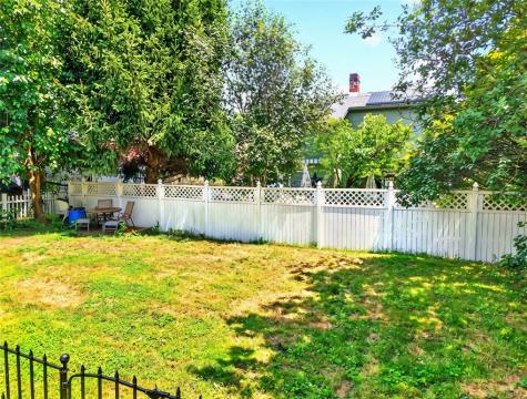 923 9th Avenue New Brighton PA 15066