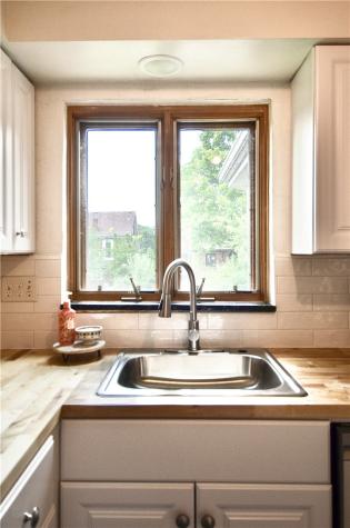 3056 Earlsmere Avenue Dormont PA 15216