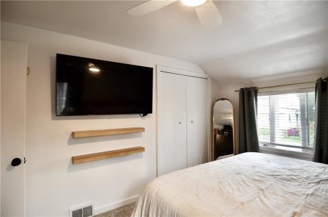 3056 Earlsmere Avenue Dormont PA 15216