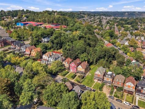5446 Black Street East Liberty PA 15206
