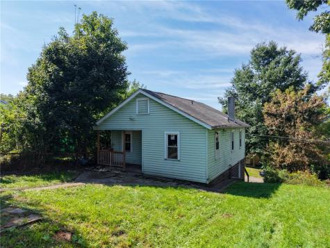 1517 Woodmont Avenue Arnold PA 15068