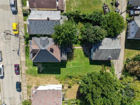 1517 Woodmont Avenue Arnold PA 15068