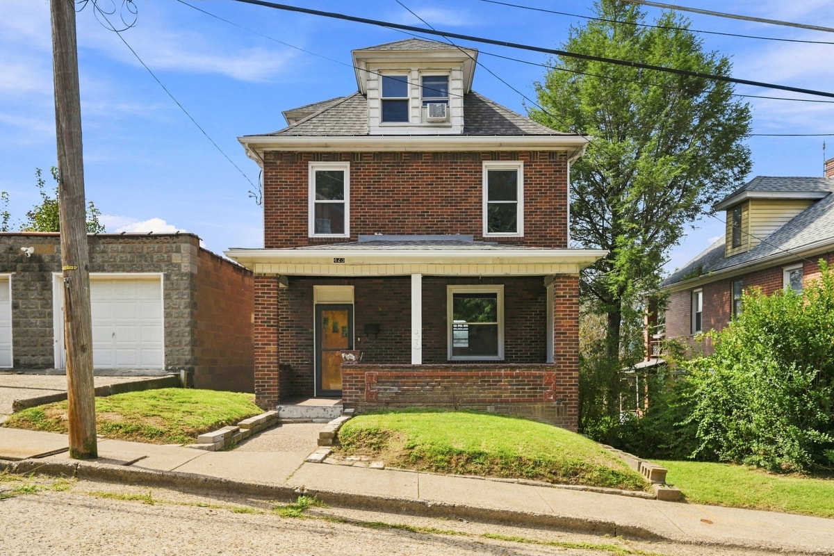 423 Wilson Avenue Ambridge PA 15003
