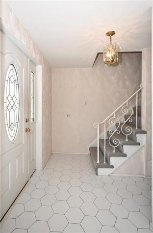 5015 Elmwood Drive Baldwin Boro PA 15227