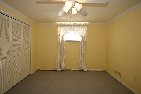 5015 Elmwood Drive Baldwin Boro PA 15227