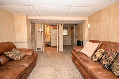 5015 Elmwood Drive Baldwin Boro PA 15227