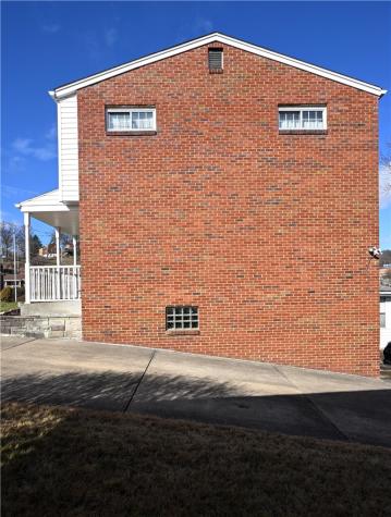5015 Elmwood Drive Baldwin Boro PA 15227