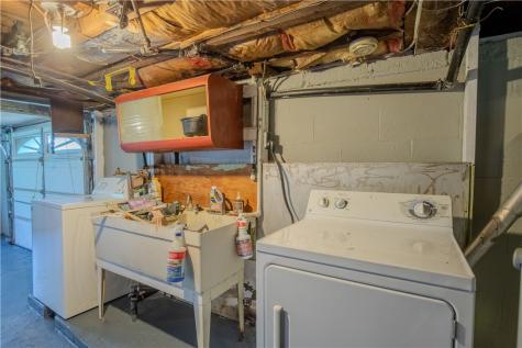 513 Three Mile Hill Bullskin Township PA 15666