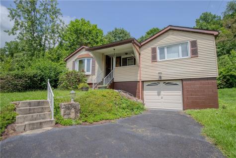 513 Three Mile Hill Bullskin Township PA 15666