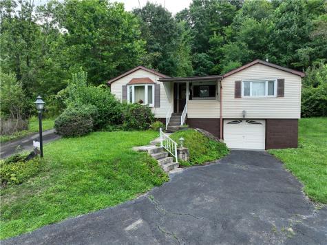 513 Three Mile Hill Bullskin Township PA 15666
