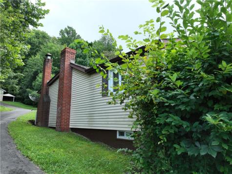 513 Three Mile Hill Bullskin Township PA 15666