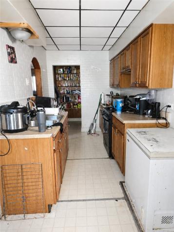 517 Margaret Street Mt Oliver PA 15210