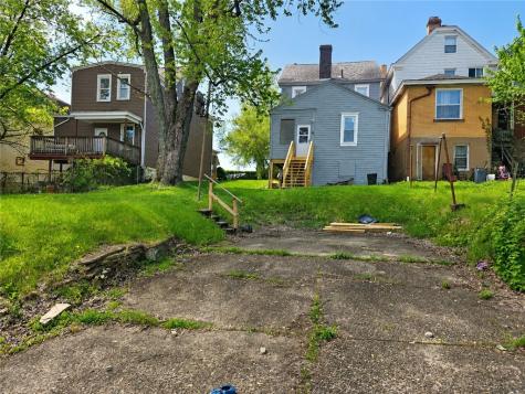 517 Margaret Street Mt Oliver PA 15210